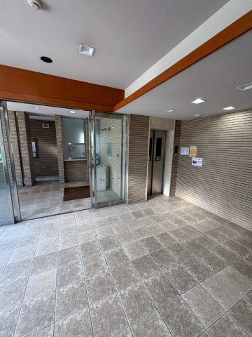 スカール喜多川のエントランス