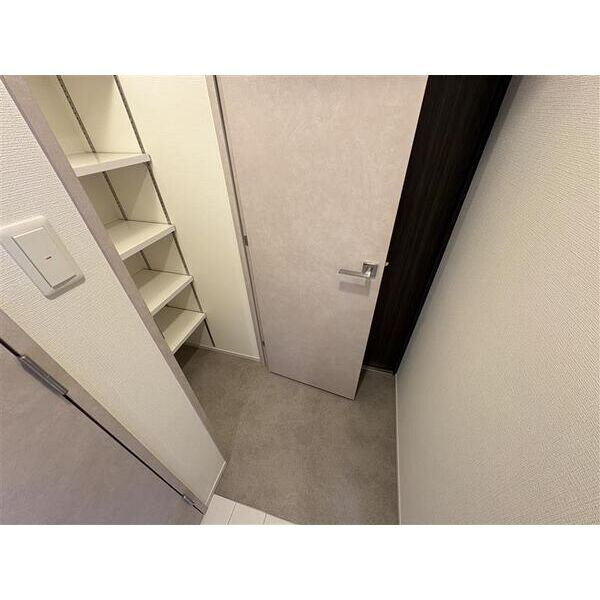 S-RESIDENCE高岳駅前awake(アウェイク)　名古屋市賃貸　仲介手数料無料の玄関