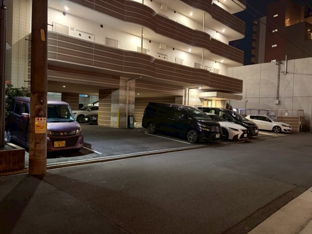 ノヴェル新栄　名古屋市賃貸　仲介手数料無料の駐車場