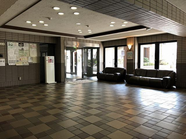 ライオンズステーションプラザ北綾瀬のロビー