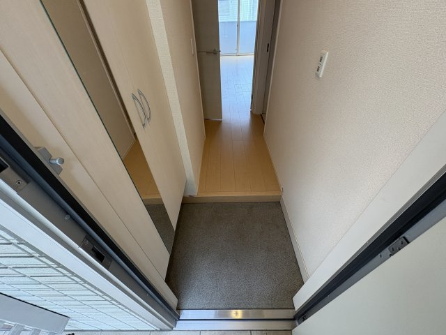 ヴェルヴィルの玄関