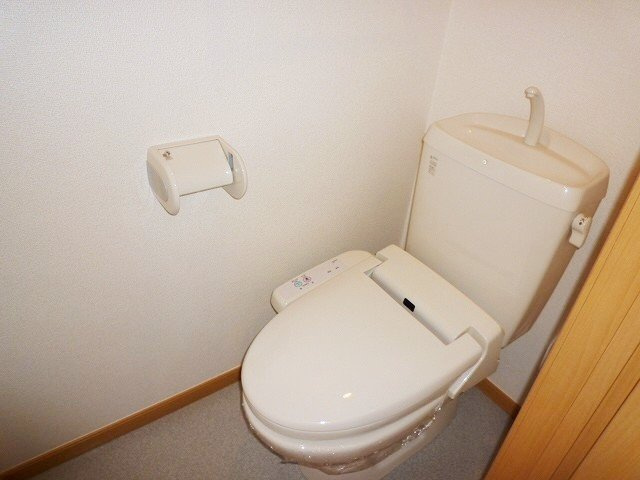 フィオーレⅢのトイレ