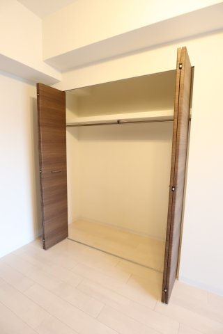 大阪市城東区今福東３丁目の賃貸マンションの収納