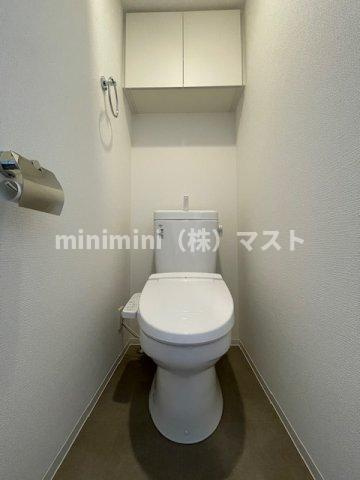 セレニテ難波グランデシュッドのトイレ