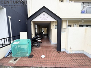 ブラン段上町のエントランス
