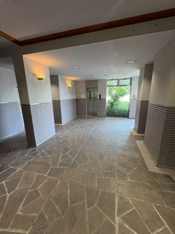 スカール喜多川A棟のロビー