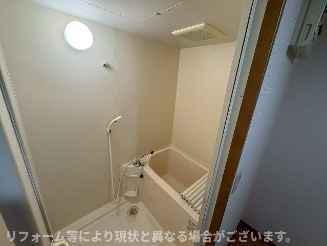 スカール喜多川の浴室