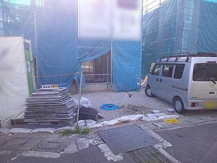 広島市西区己斐上２丁目の前面道路含む現地写真