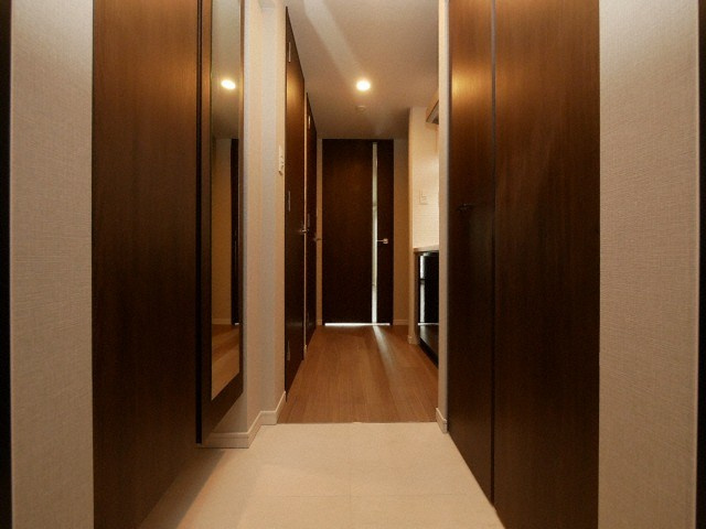 S-RESIDENCE福島Alovitaの玄関
