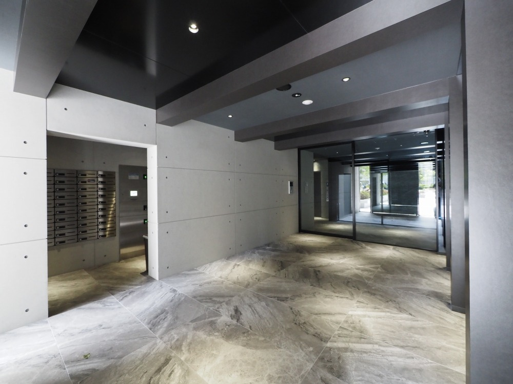 S-RESIDENCE大阪同心のロビー