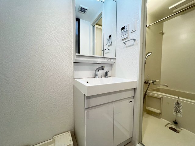 S-RESIDENCE大阪同心の洗面所