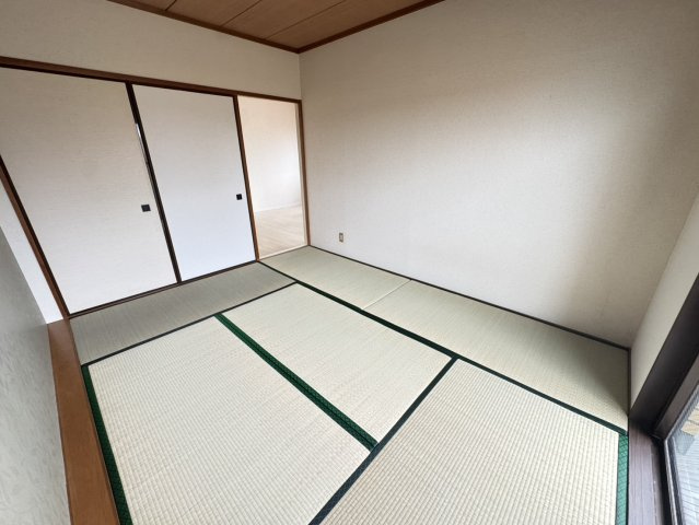 カザリヤマンションA棟の和室