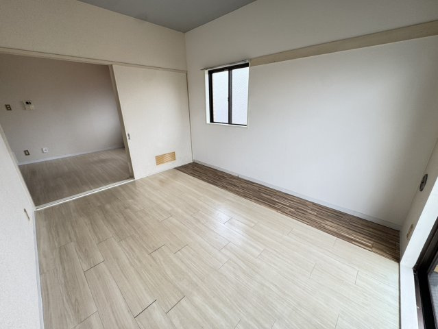 カザリヤマンションA棟のその他