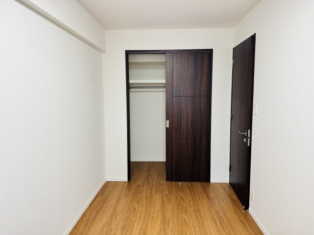 プレシス八王子レグリオの収納|～ウォークインクローゼットでお荷物がスッキリ収まります～