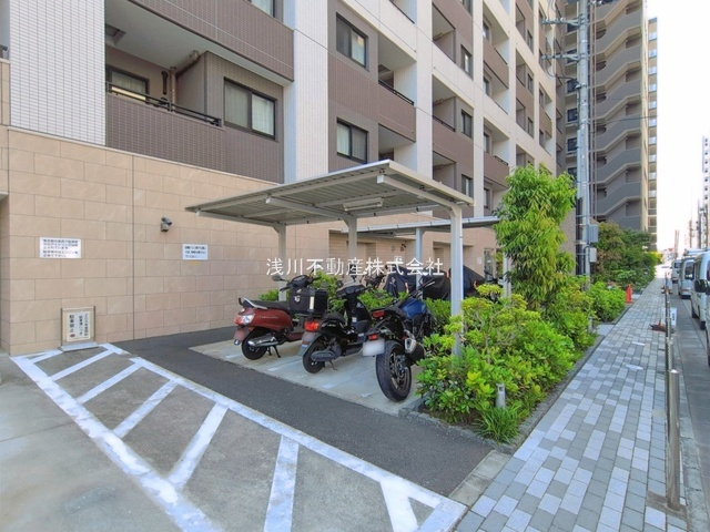 プレシス八王子レグリオの駐輪場|～屋根付き駐輪場～
