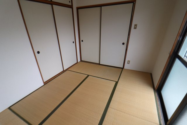 グリーン平尾の和室