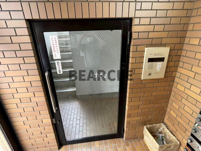 【エントランス】 | ミモザ館 | 建物の内部です