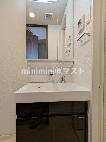 S-RESIDENCE福島Alovitaの洗面所