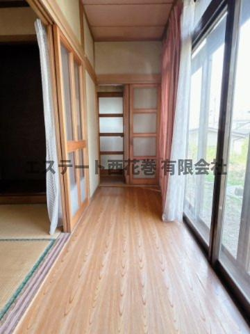 石鳥谷南寺林第5地割貸家のその他|縁側