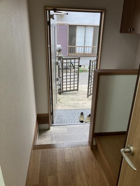中村貸家の玄関