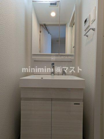 S-RESIDENCE福島Alovitaの洗面所