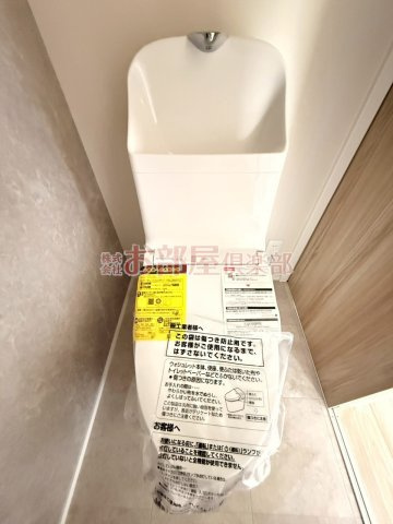 BRAVE BASE江戸屋敷のトイレ|ゆったりとした空間のトイレです