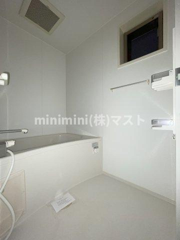 プロスペクト中之島の浴室|中部屋は小窓無し