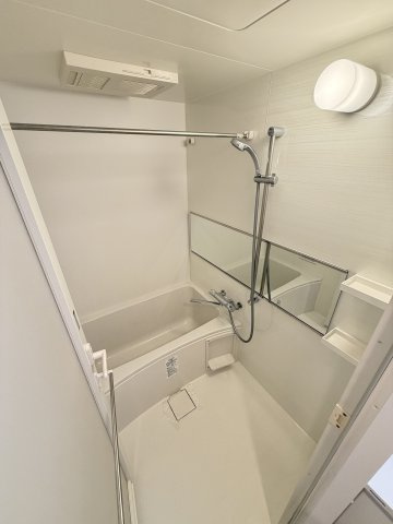 スプランディッド堀江の浴室