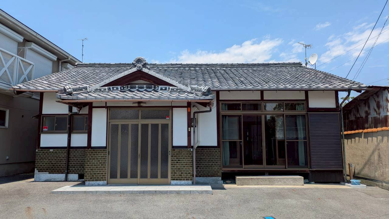 野洲市西河原の店舗事務所