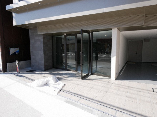 ヴィラ・セレーノ玉造本町のエントランス