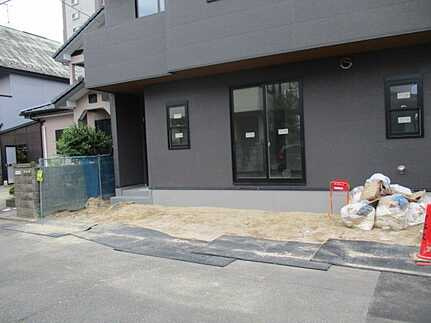 佐伯区五日市中央３丁目の外観