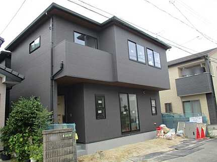 佐伯区五日市中央３丁目の外観