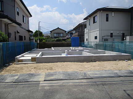 佐伯区五日市中央３丁目の外観