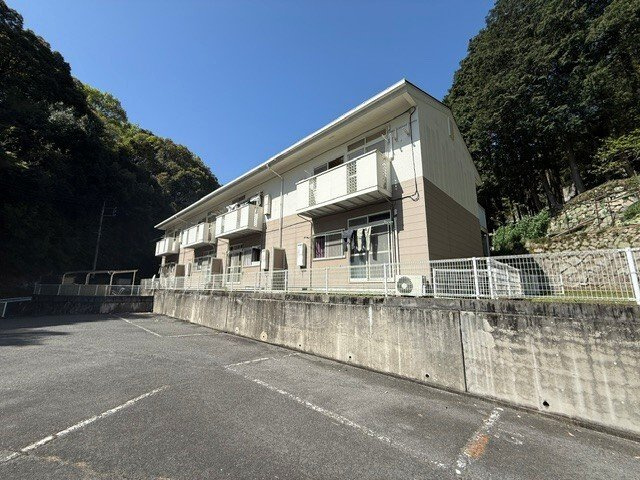 ファミール安東