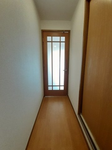 カサヴェルデ吉田Ⅱの玄関|ゆったりとした玄関です