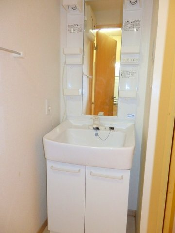 Ｍ＆Ｋ．ホープマンションの洗面所|コンパクトで使いやすい洗面所
