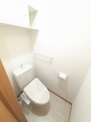 Ｆａｉｒｙ　Ｐｒｏｍｅｎａｄｅのトイレ|落ち着いたトイレです