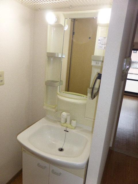 サンライフ京田の洗面所|忙しい朝には欠かせない洗面所です