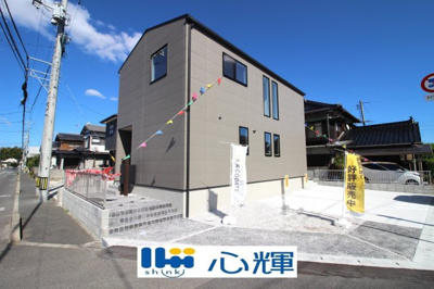 【外観】 | サンコート宇部市厚南北２丁目（６号地） | 明るい日差しが差し込む現地。車もゆったり駐めることができます。ぜひ現地をご覧ください。