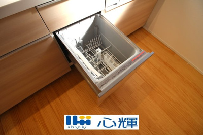 【その他】 | サンコート宇部市厚南北２丁目（６号地） | 食器を洗っている間にお掃除など、様々なシーンで家事の時短に役立つ食洗機。
