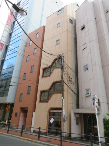 豊島区駒込１丁目のビル