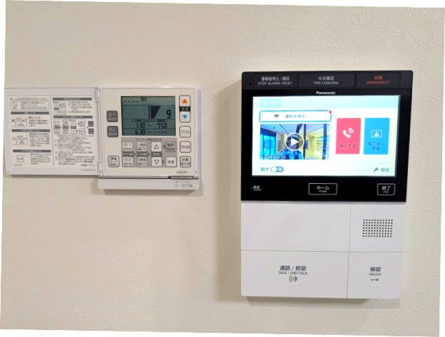 Urbanex千代田淡路町のその他共用部分|多機能なモニター付インターホンセキュリティです、リビングの床暖房スイッチパネルです