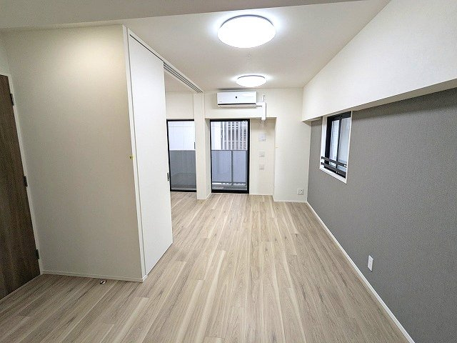 Urbanex千代田淡路町の設備|リビングに床暖房・エアコン・照明付です