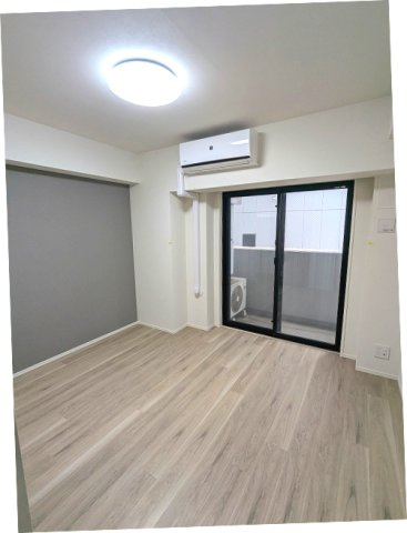 Urbanex千代田淡路町の設備|リビングと独立した6.2帖洋室、エアコン・照明・ウォークインクローゼット付きです