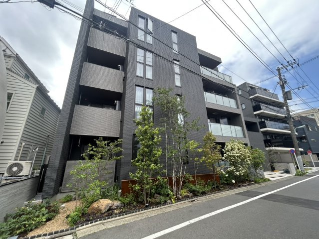  Ｃｏｎｔｒａｉｌ碑文谷