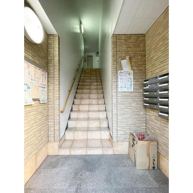 アクセス箱崎のエントランス