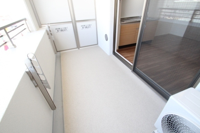 ＴＫ－１ＢＬＤ．のバルコニー