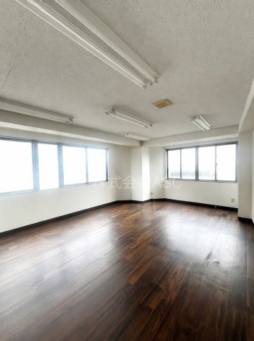 メゾン愛花夢新大阪Ⅱ 貸店舗の内装