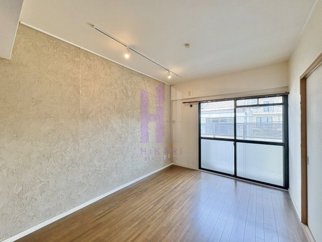 エフアール西田辺の洋室