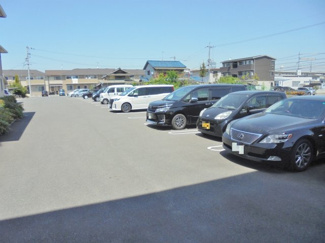 【駐車場】